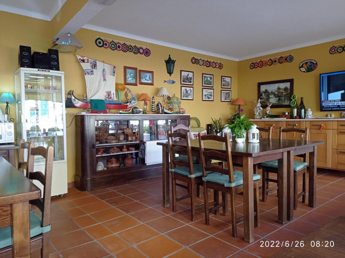 A Casa Da Ti Laura 2 Hotell Aveiro Exteriör bild