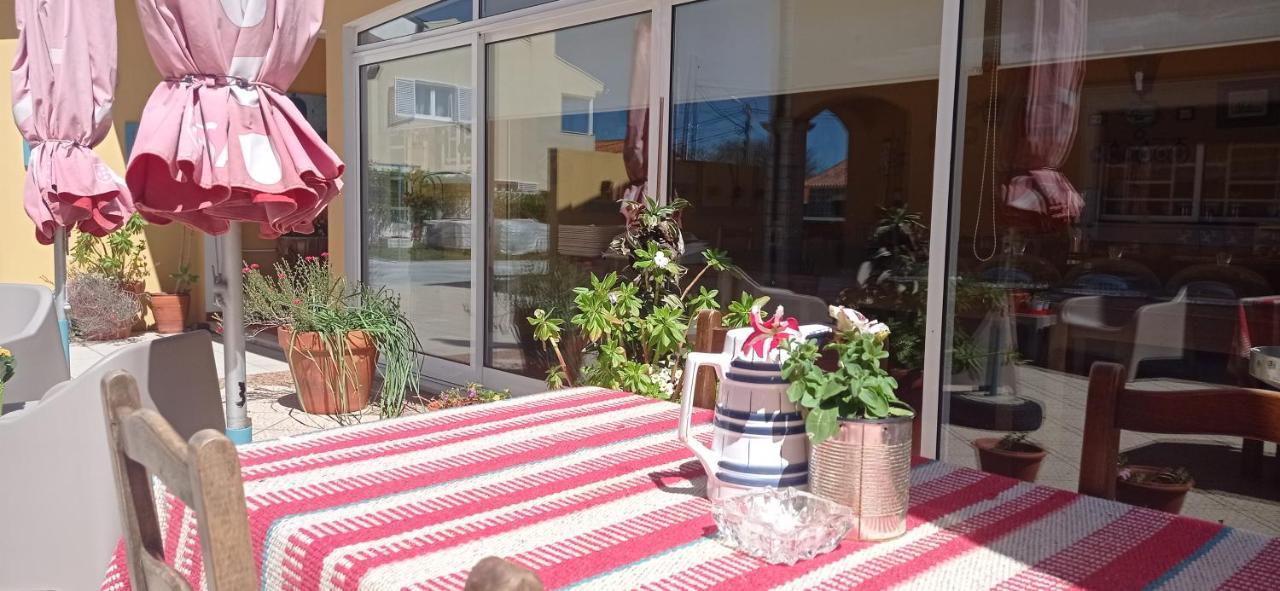 A Casa Da Ti Laura 2 Hotell Aveiro Exteriör bild